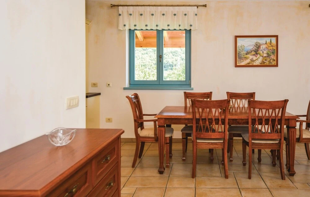 Gorgeous Home In Koper With Wifi