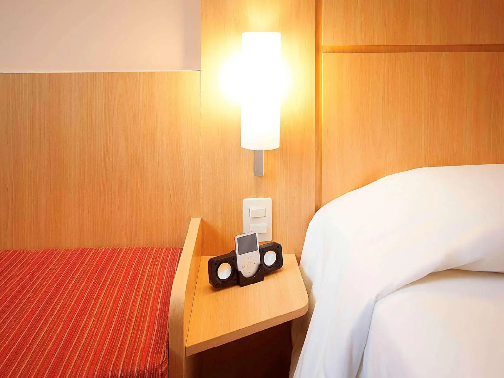 ibis Vitoria Praia de Camburi
