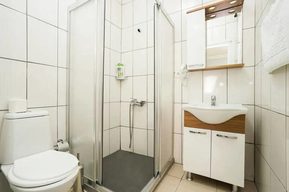 Amaros Apartments
