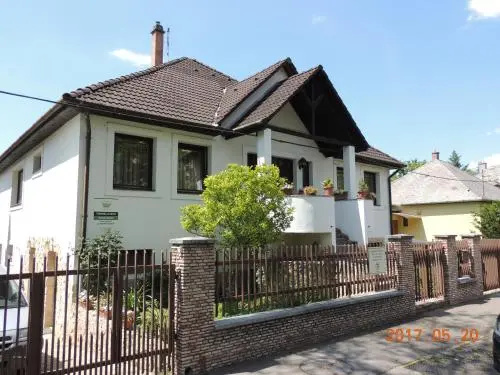 Eszter Apartman