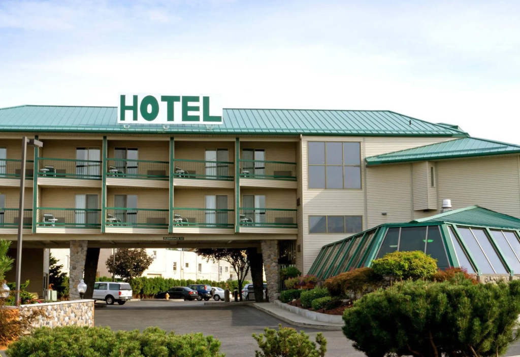 Cedars Inn