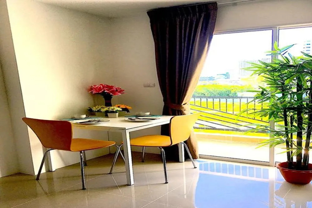 Breezy Room Jomtien