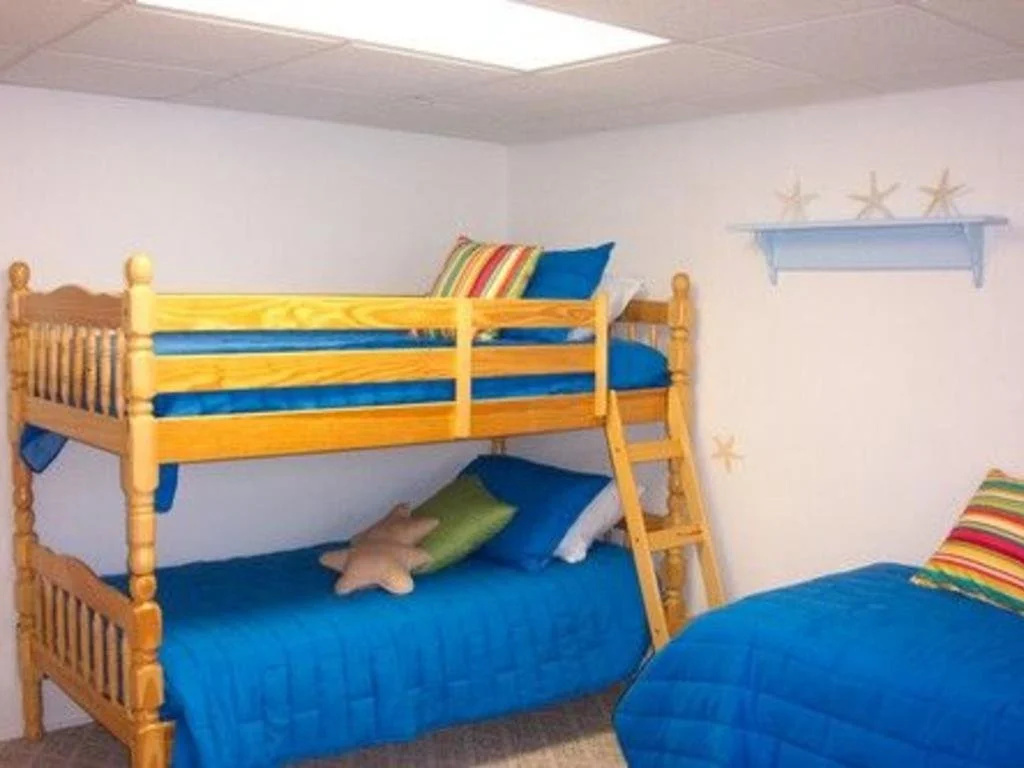 5 OClock Somewhere 4 Br home by RedAwning