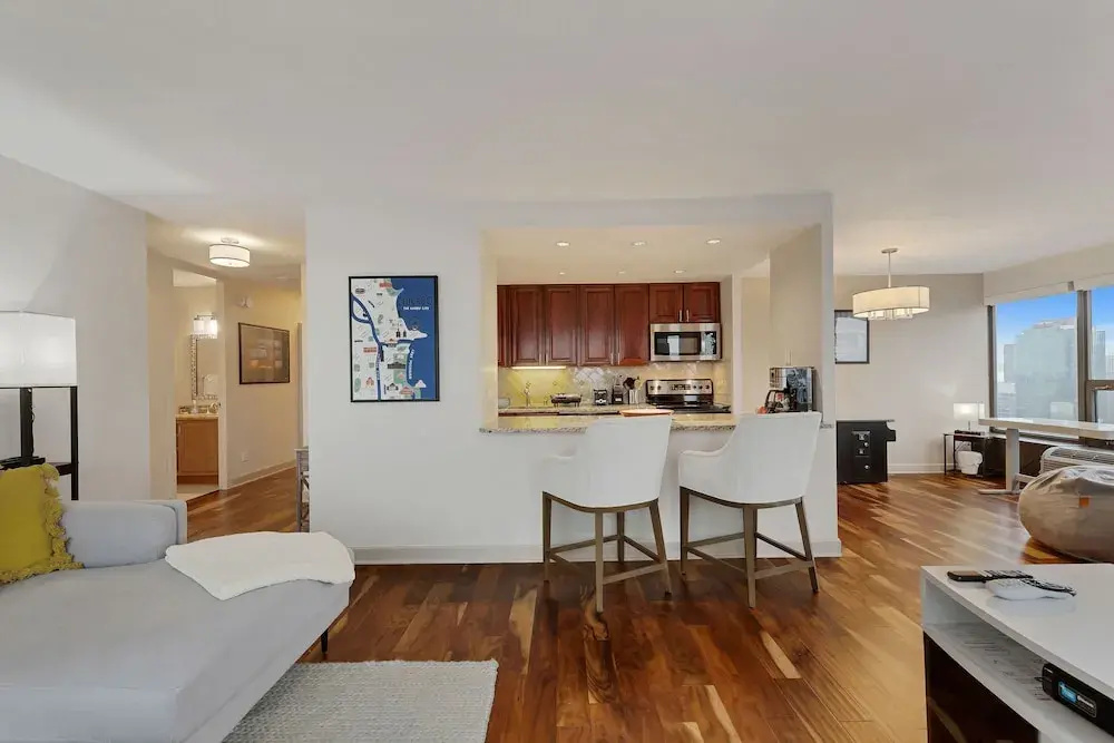 2bd River North Million Dollar Views Parking Incl by AllSet Turnover