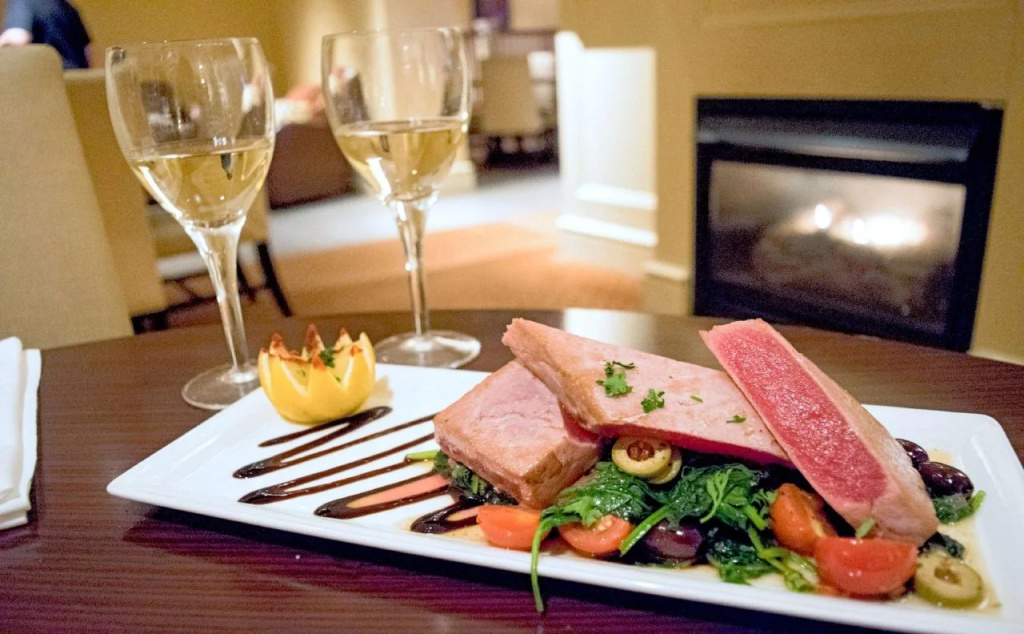 DoubleTree by Hilton Boston North Shore
