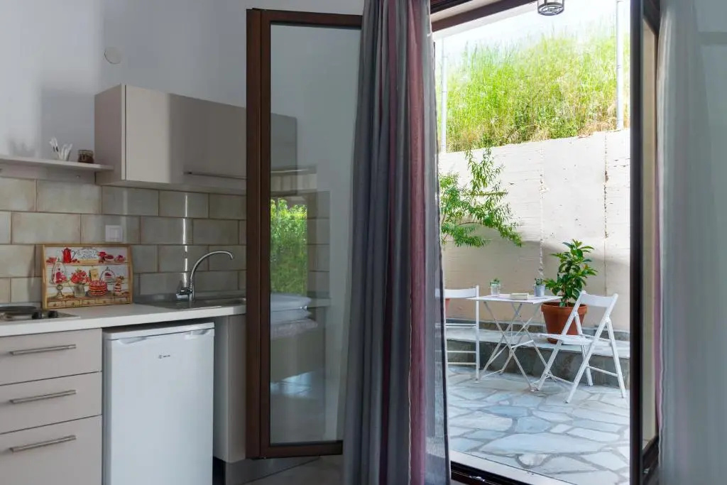 Avli Apartments