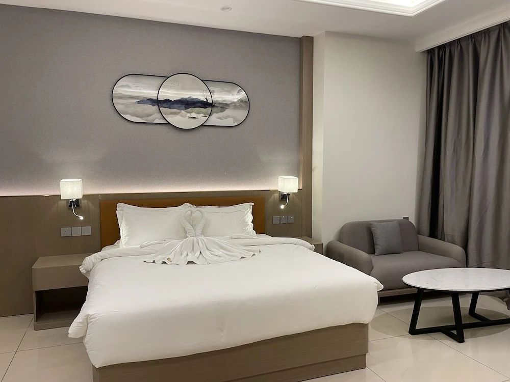 Season Inn Hotel