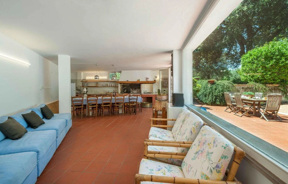 6 Bedroom Cozy Home In Rimini