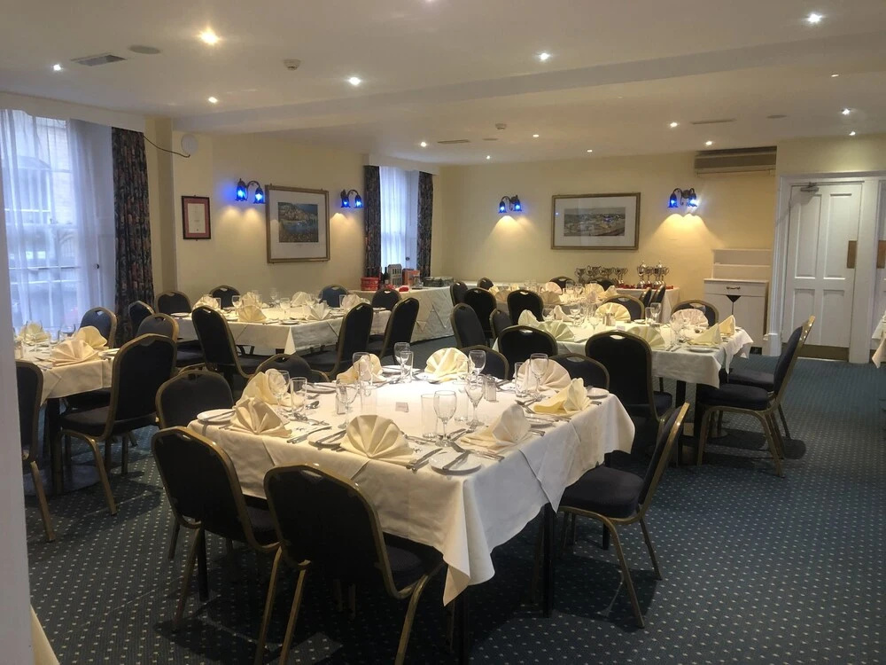 Yelf's Hotel