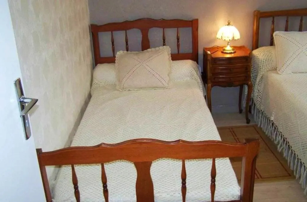 Maison de 2 chambres avec jardin clos et wifi a Marcillac la Croisille