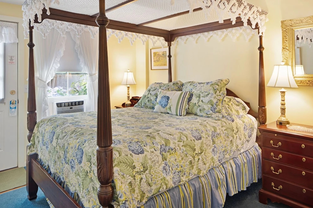 The Lightkeeper’s Inn