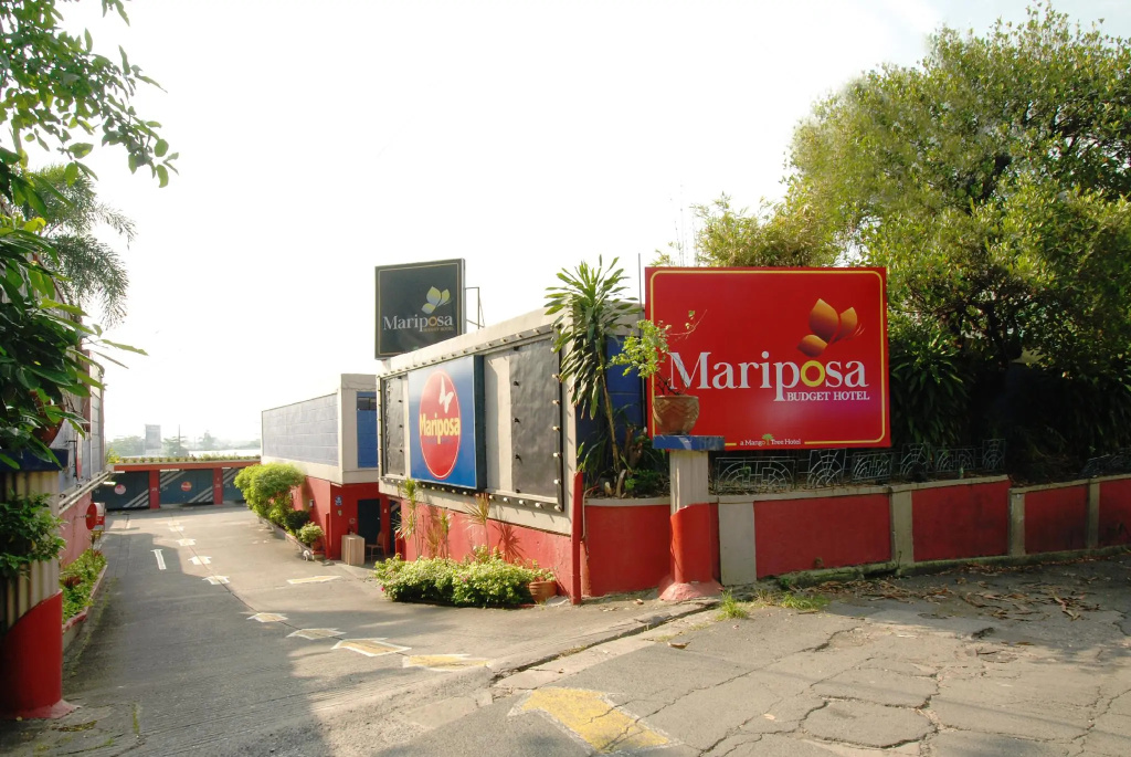 Mariposa Budget Hotel (Drive Inn)