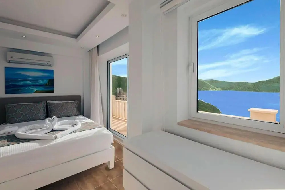 Ketchy Villa , Sleeps 14 , Infinity pool , Wifi , Sunset