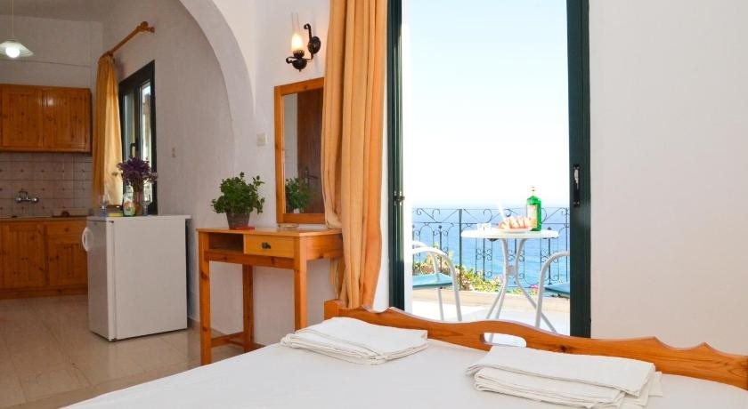 Iro Hotel
