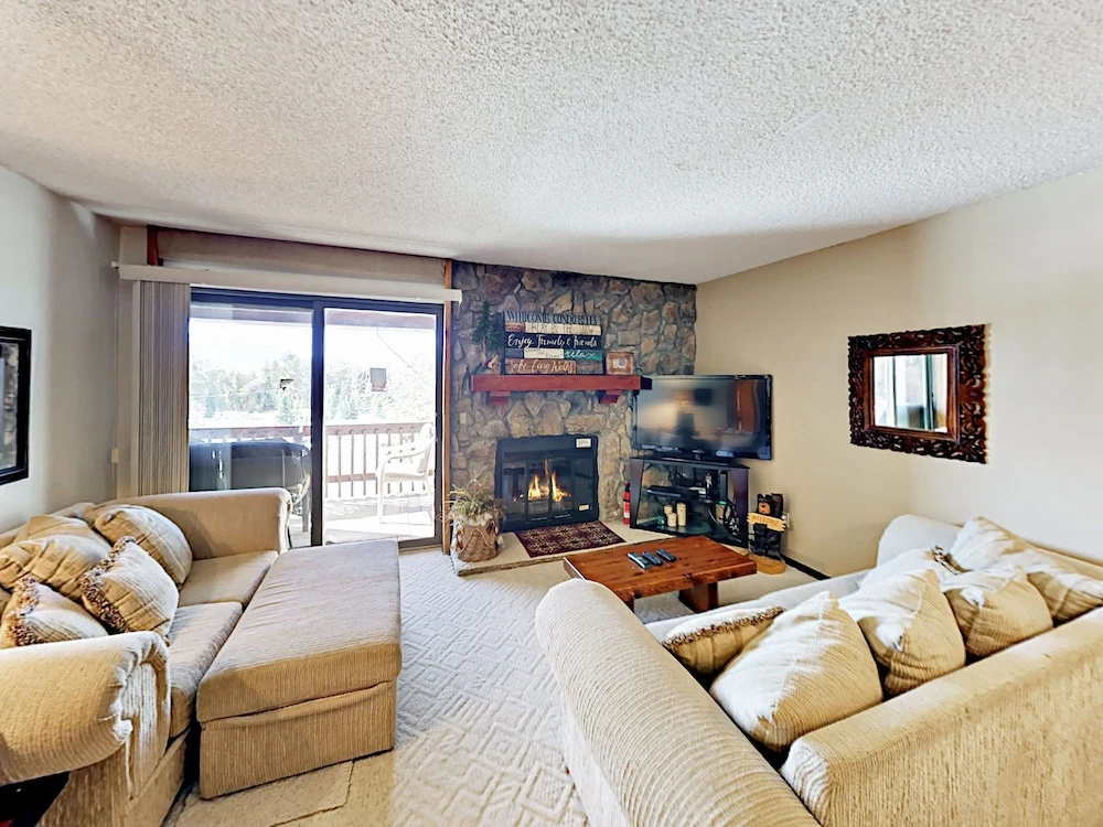 Jabberwocky Condo Unit 303 2 Bedrooms 2 Bathrooms Condo