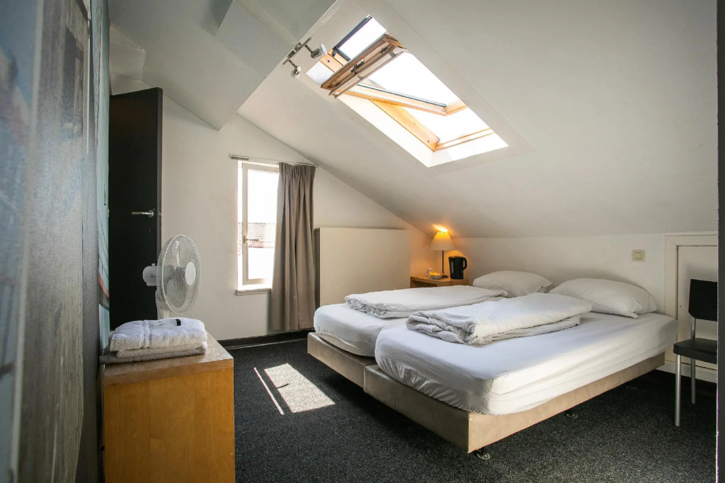 St Christopher's Inn Bruges - The Bauhaus