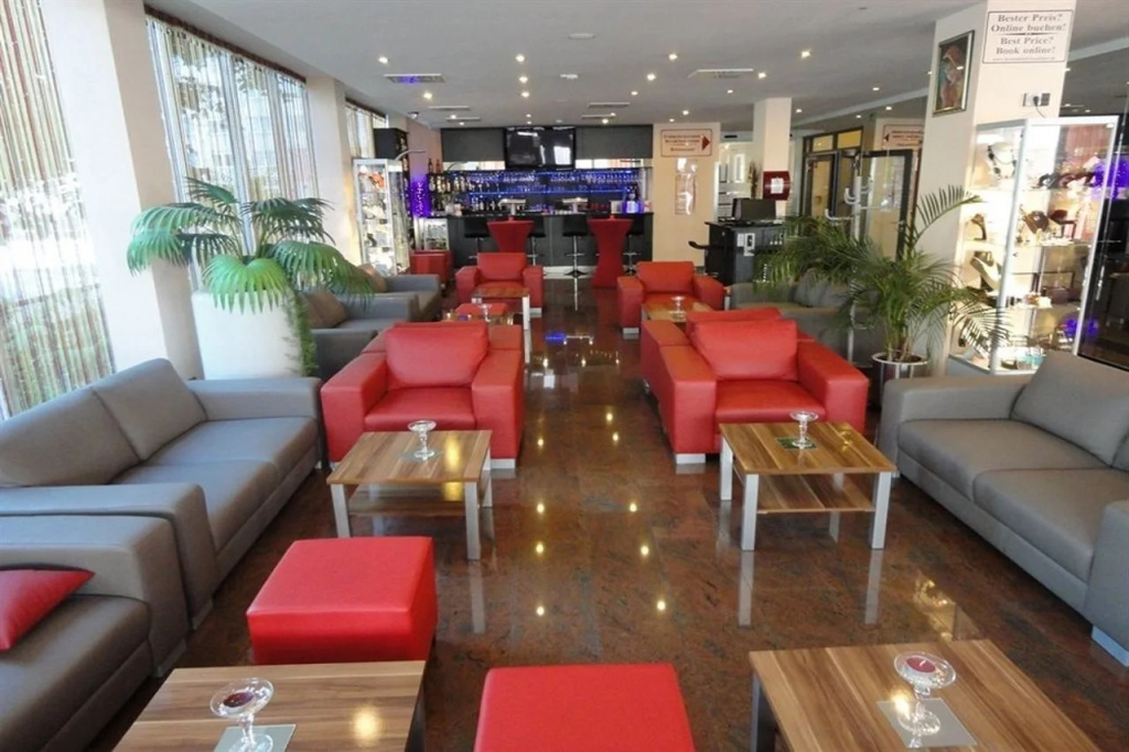 Grand Hotel Dream Main City Center