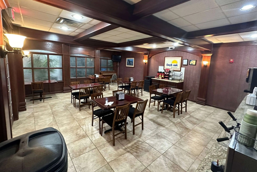 Days Inn & Suites by Wyndham Jennings