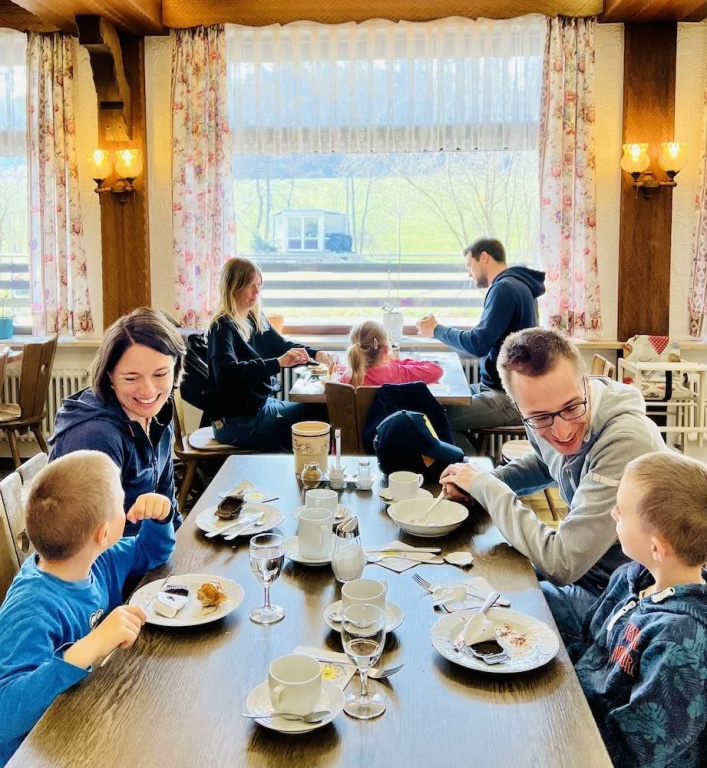 Landhotel Tanneneck - ideal für Gruppen, Familien und Hunde