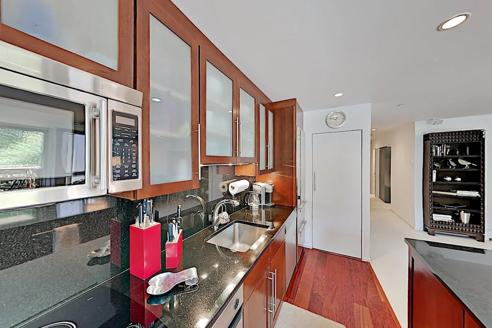450eliot 3 Bedroom Condo