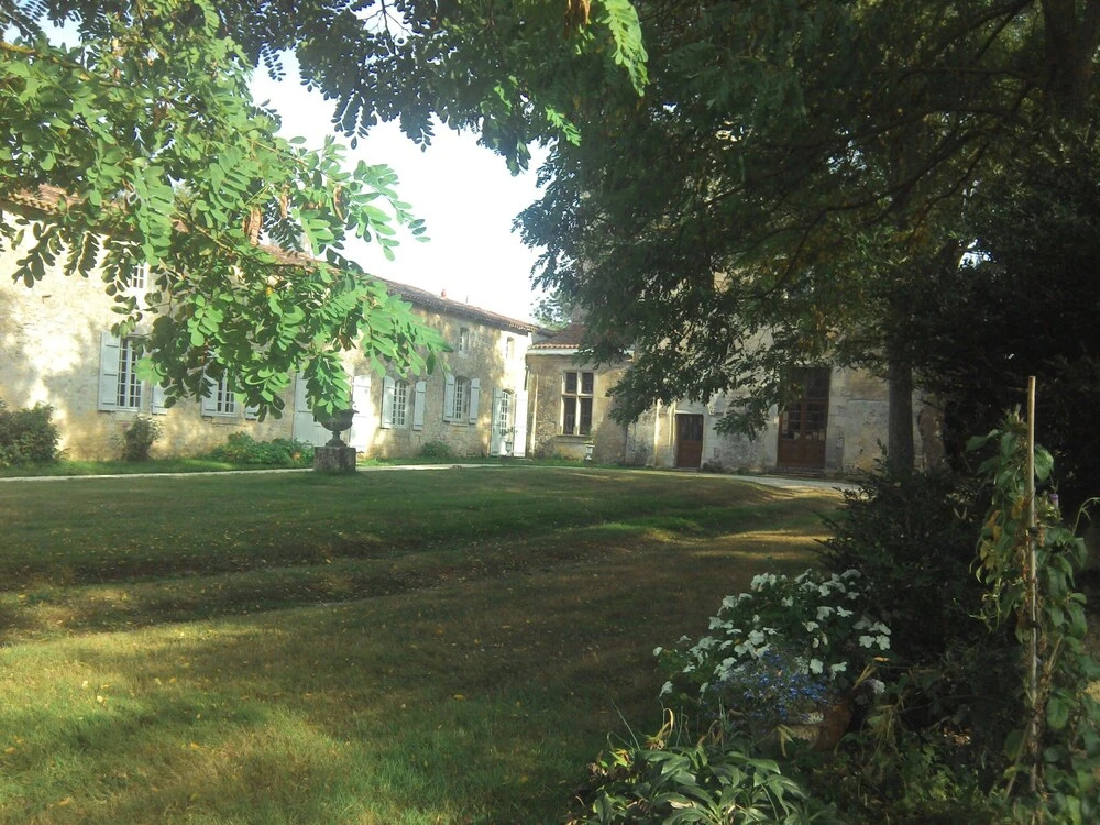 Chateau De Champdolent