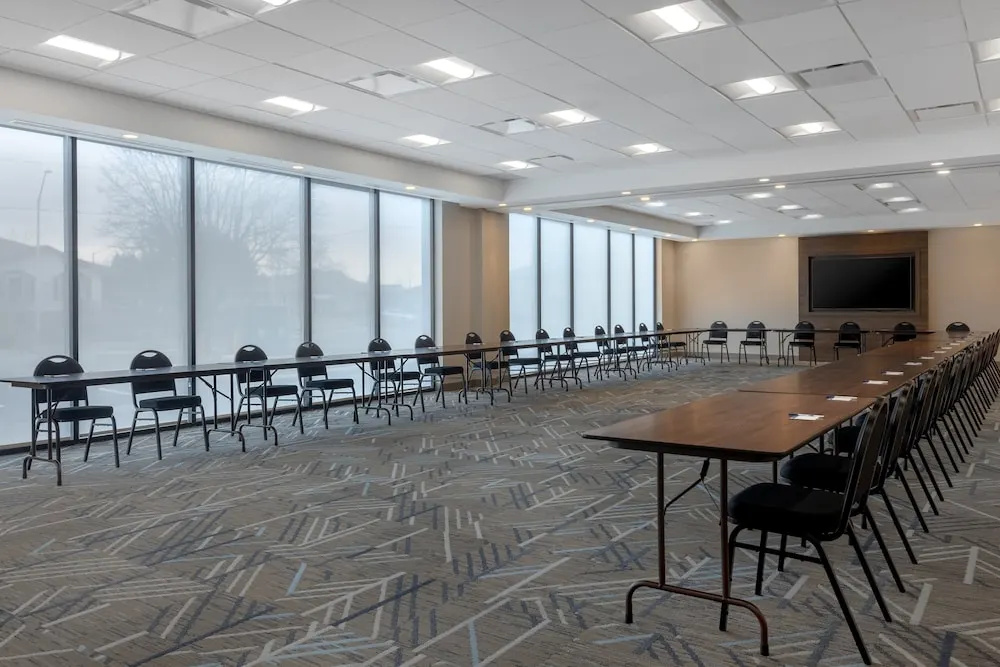 Holiday Inn Express & Suites St Thomas