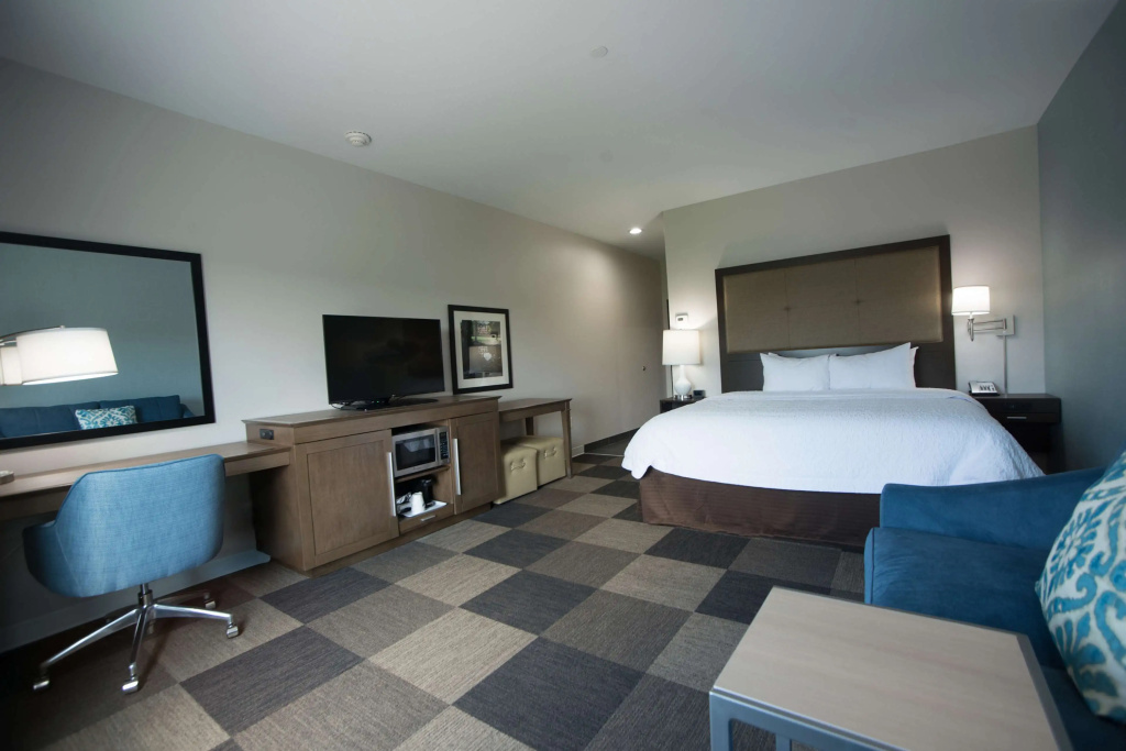 Hampton Inn & Suites Stillwater West