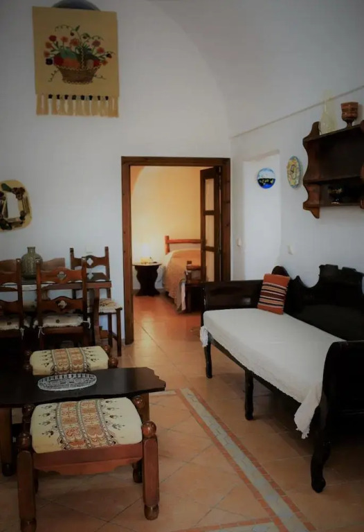 My Catsle Cave est 1899