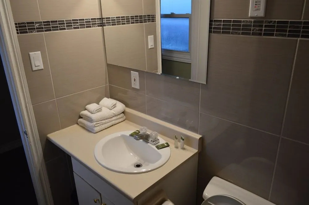 Kitchener Motel