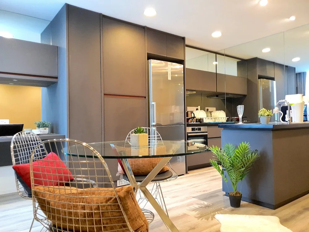 Verve Suite KL Designer Apt by BeeStay