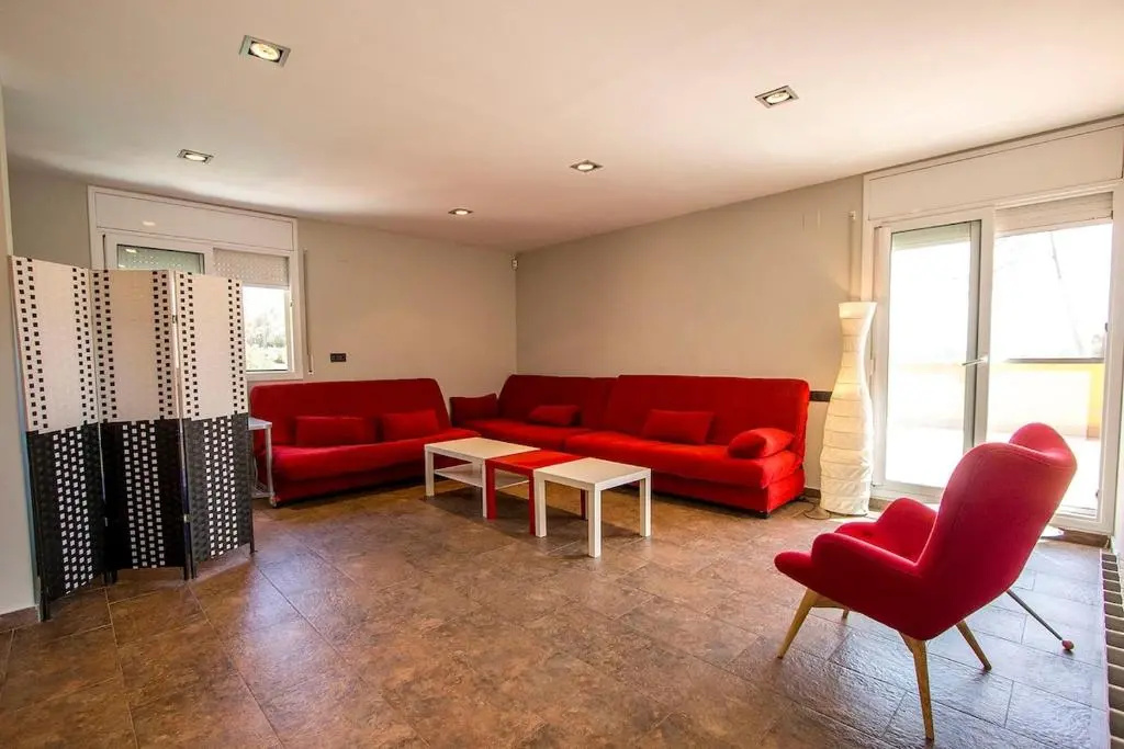 Catalunya Casas Modern and spacious with private pool close to BCN
