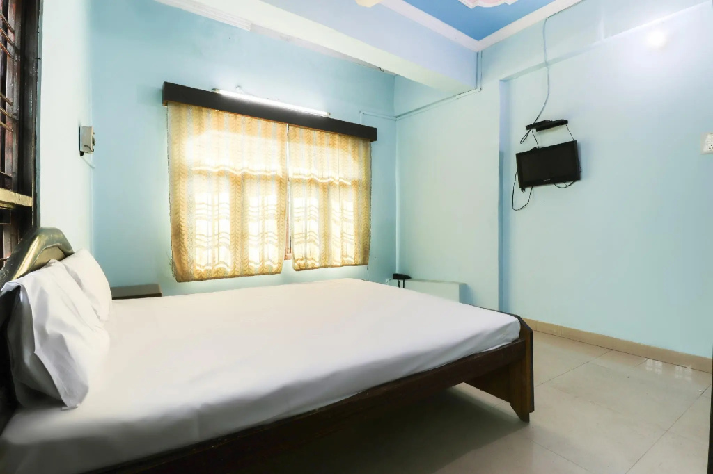 Satkar Guest House by OYO Rooms