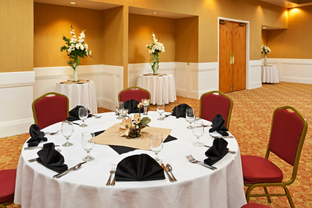 Holiday Inn by IHG