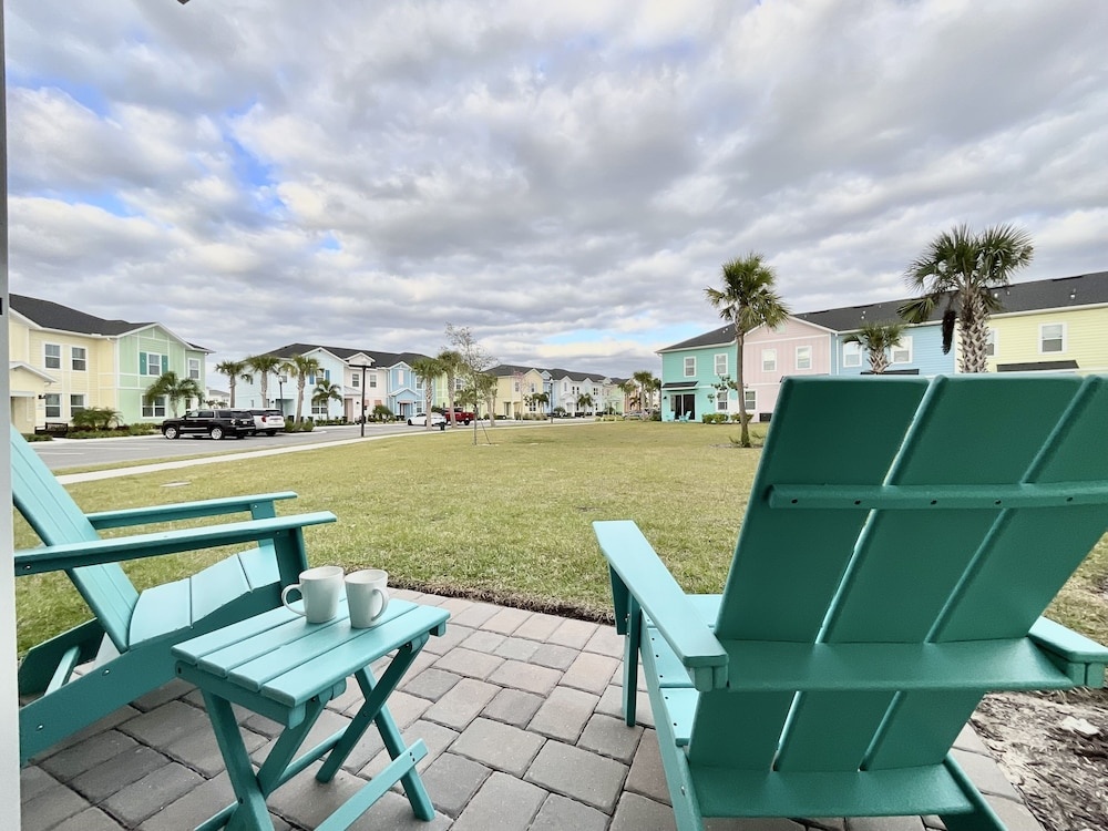 Sunny Breeze At Margaritaville
