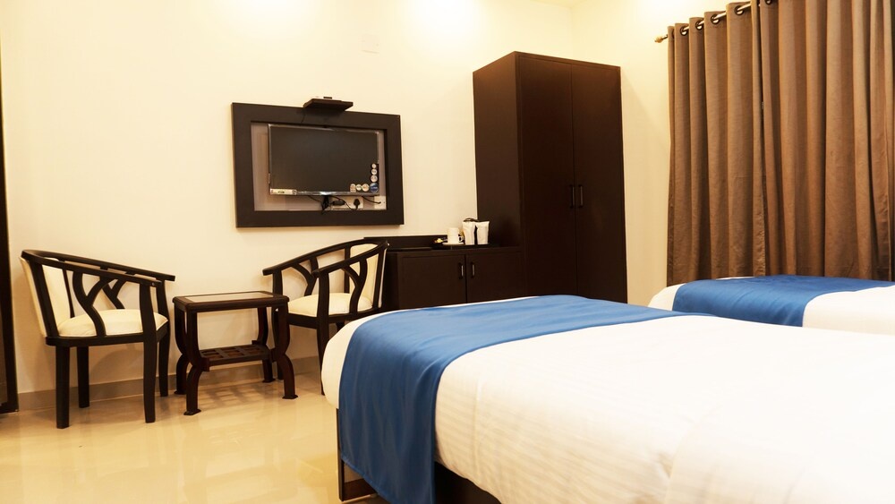 Max Clarks Inn Bhagalpur