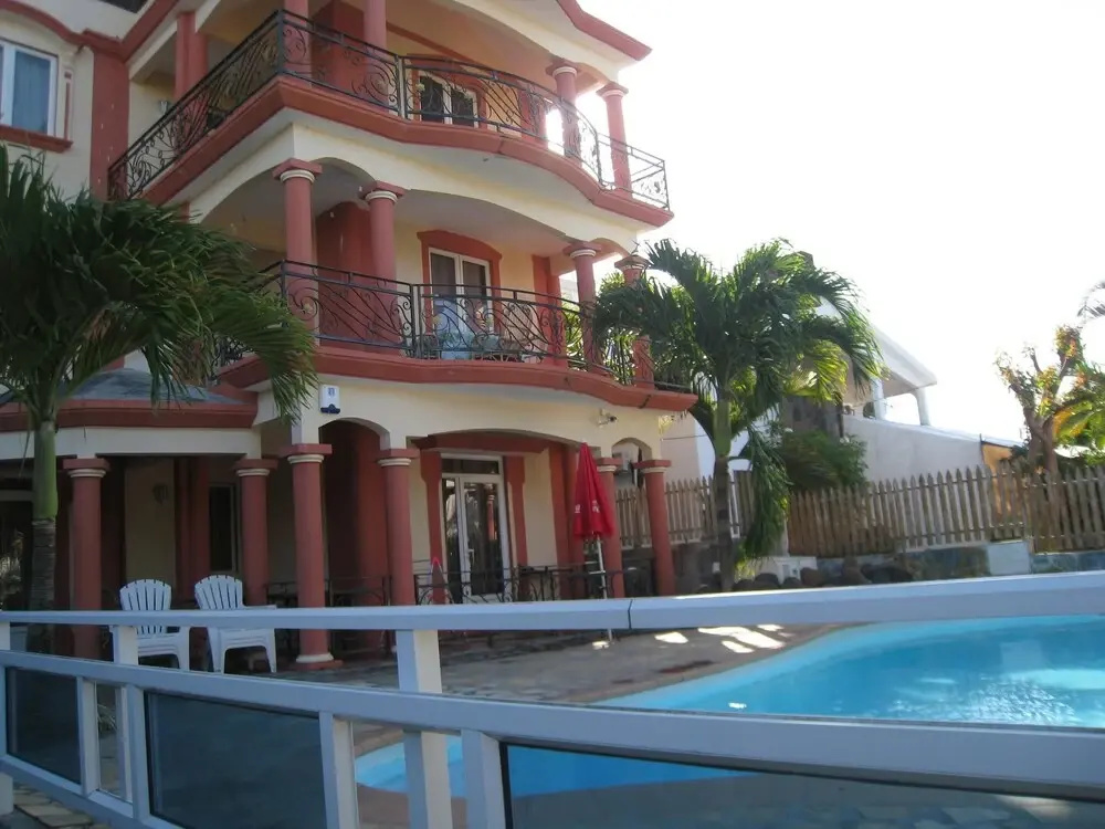 Villa with 3 Bedrooms in Grand Baie, with Private Pool, Enclosed Garden And Wifi - 500 M From the Beach