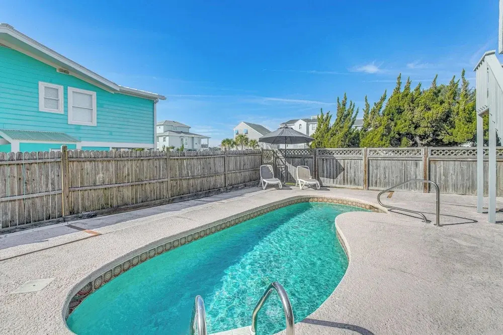 Steps to Sand! Home w/ 3 Decks in Sunset Beach