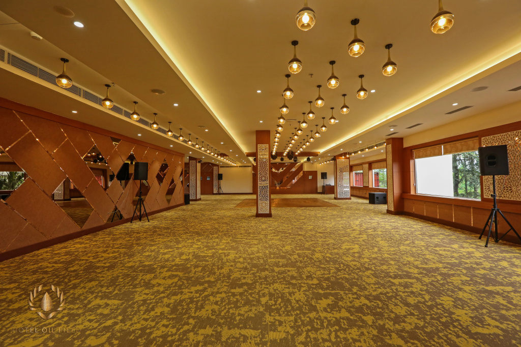 Hotel Oil Field