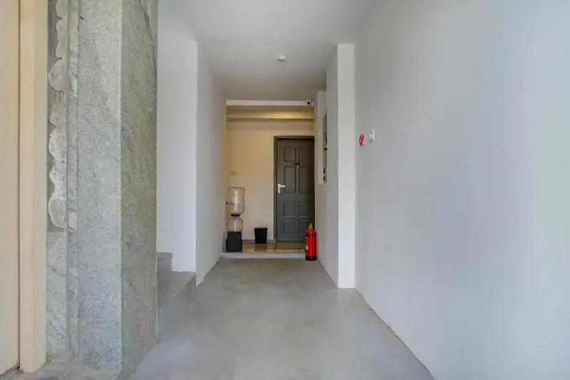 OYO 385 TownHouse Navya International Ramamurthy Nagar