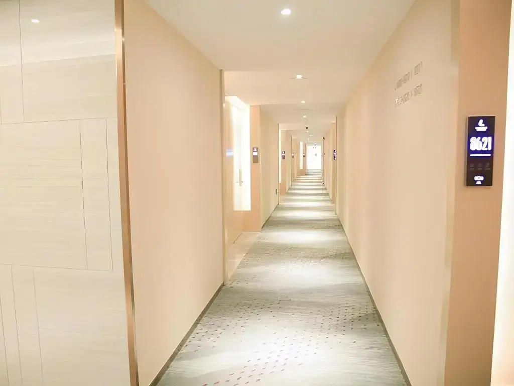 Lavande Hotel Shenzhen Shajing Houting Metro Station Branch