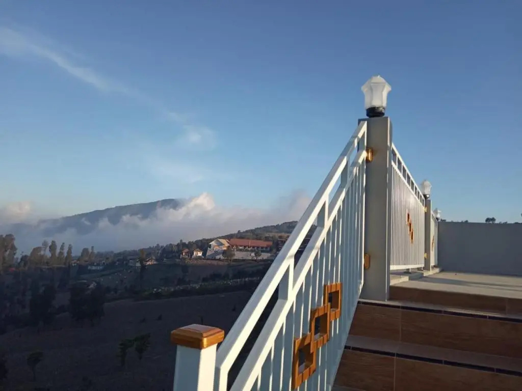 Bromo Otix Guest House