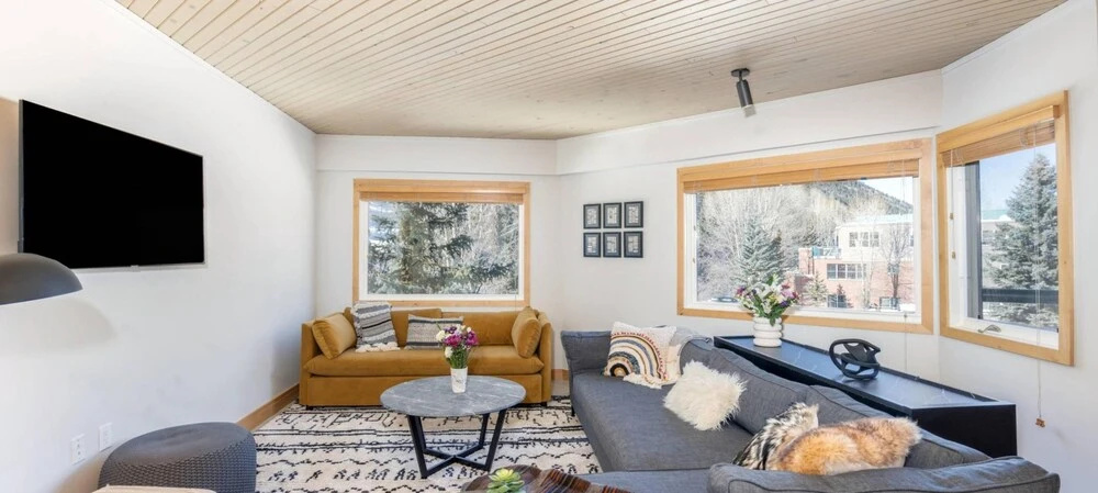 Ice House 305 by Exceptional Stays