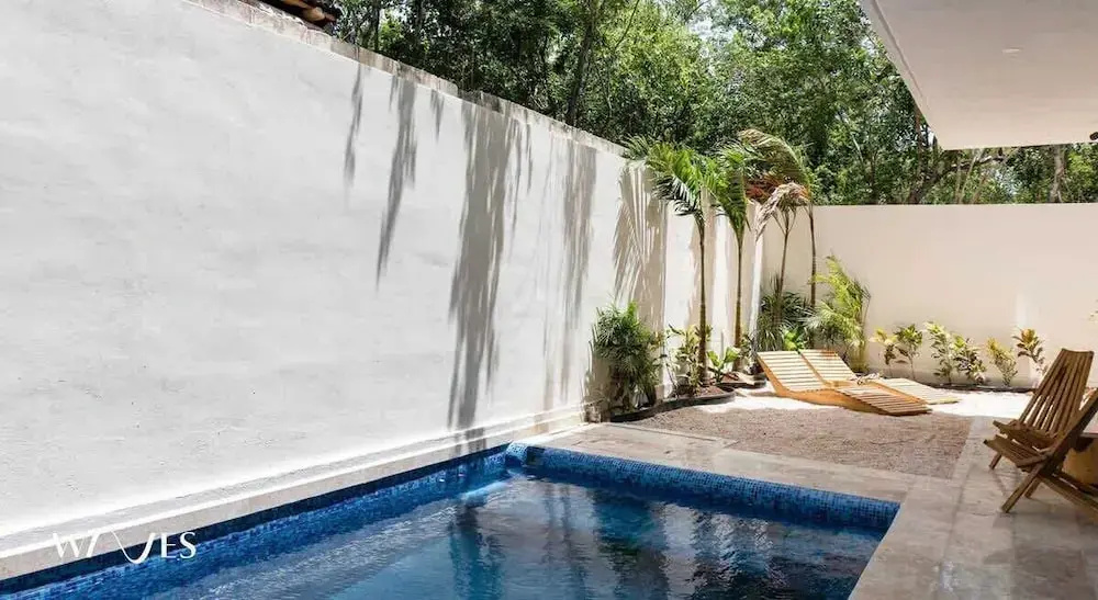Exclusive Apt. W/private Pool + Surround Speakers
