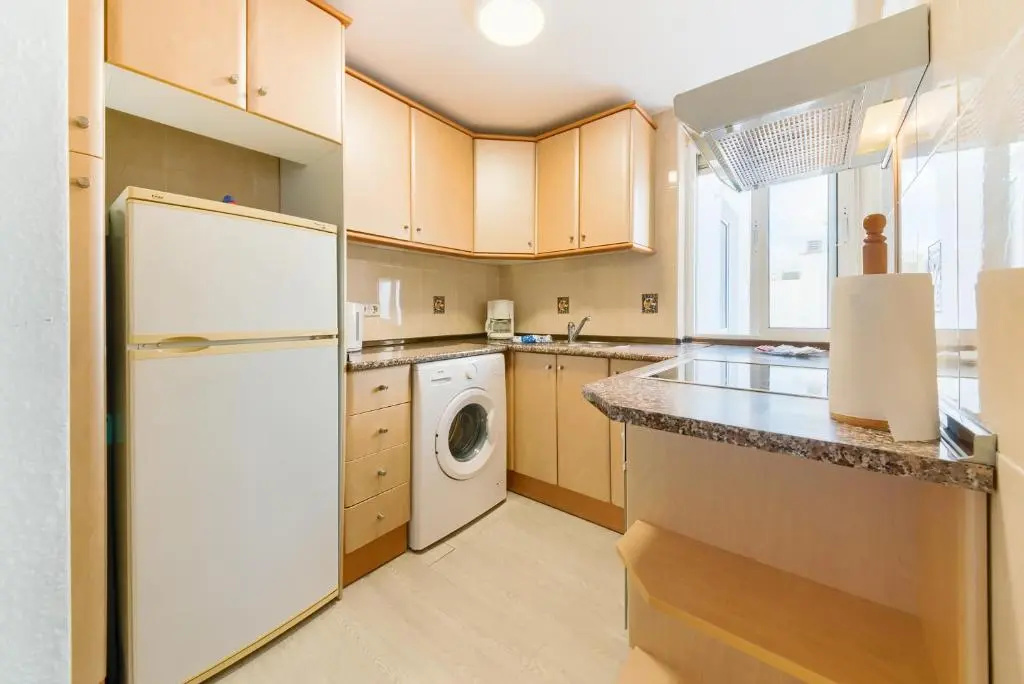 Holidays2Fuengirola Palangreros 100 mts from Beach and promenade