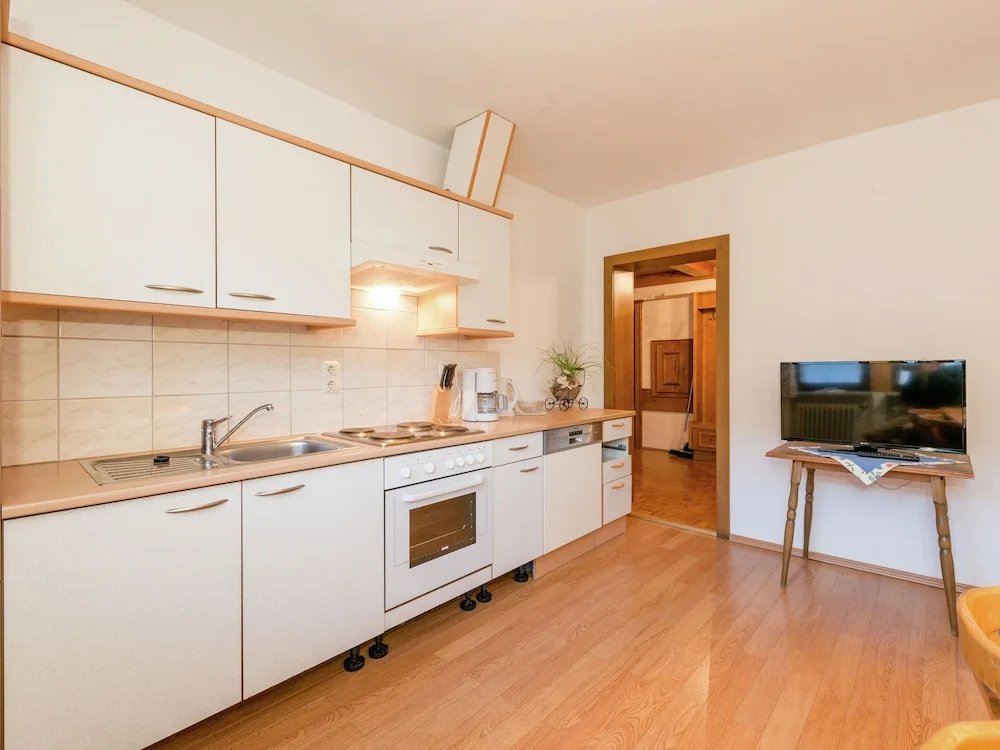 Spacious Apartment in Hollersbach im Pinzgau near Ski Area