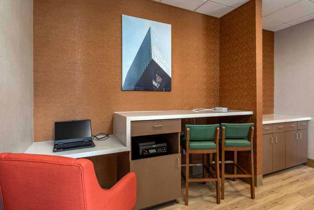 MainStay Suites Colorado Springs East - Medical Center Area