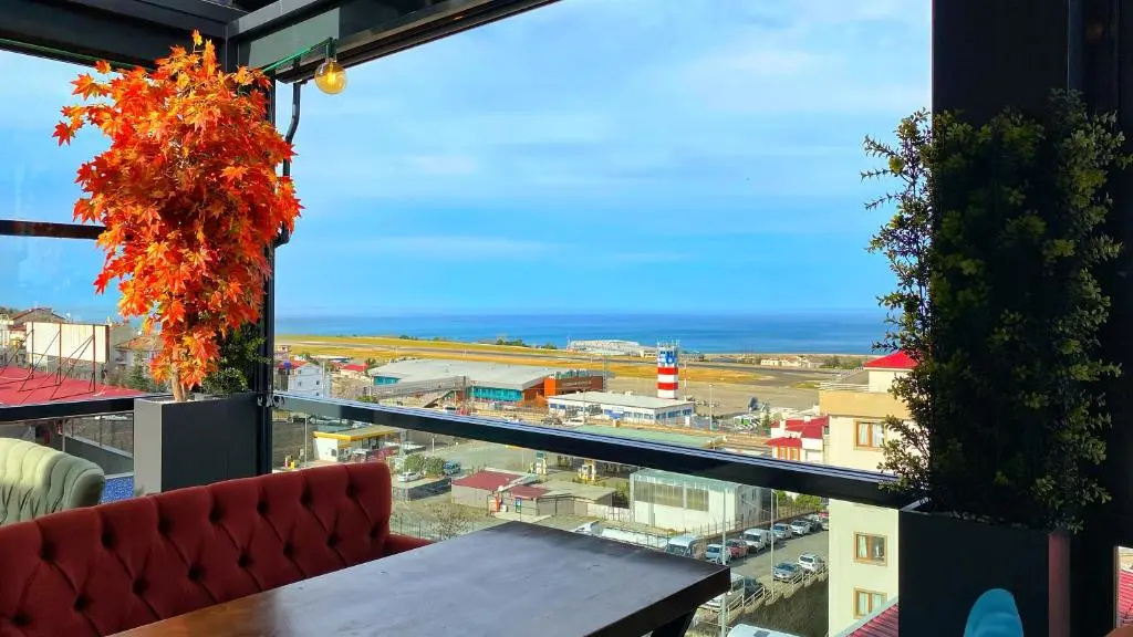 Heaven Suite Hotel