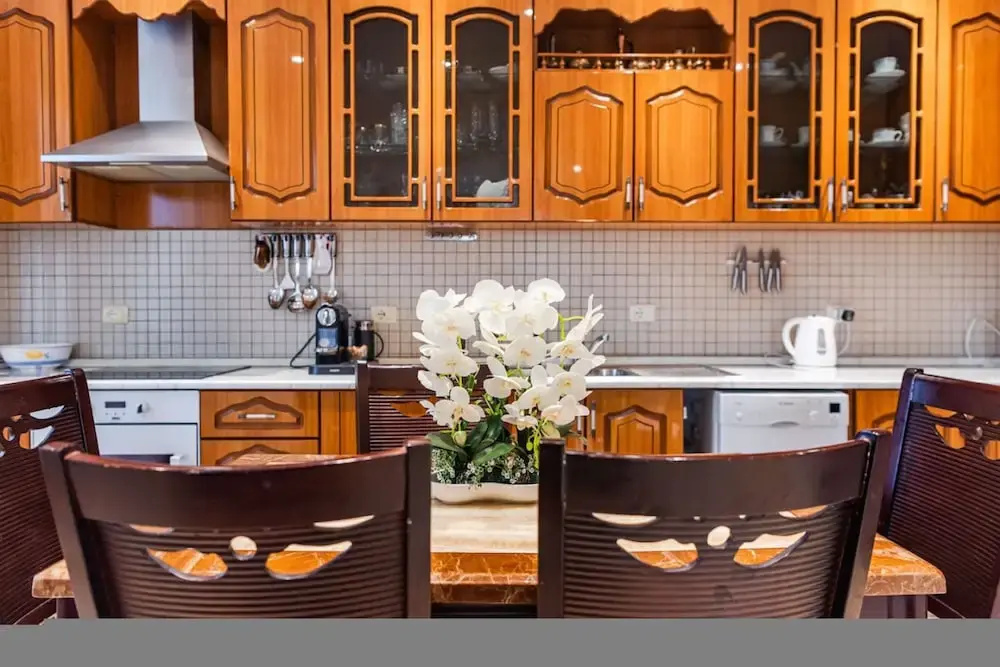 Authentic Lake View Apartment