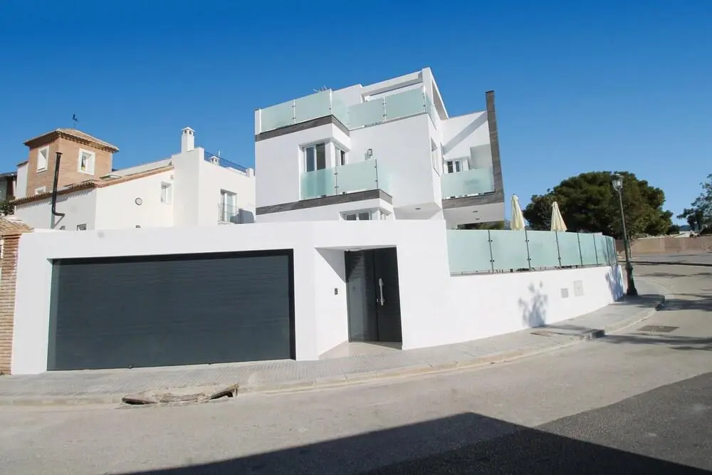 1062 Villa Picasso