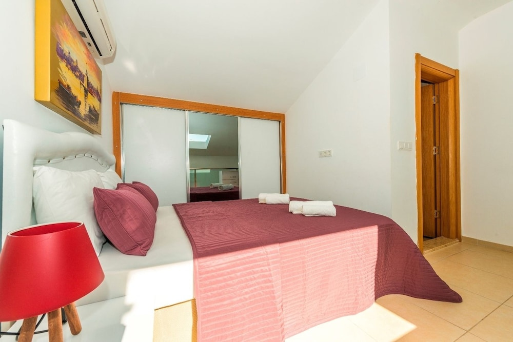 Pinara Residence One Bedroom 2